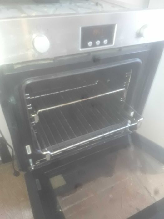 Фурна за вграждане Hotpoint Ariston