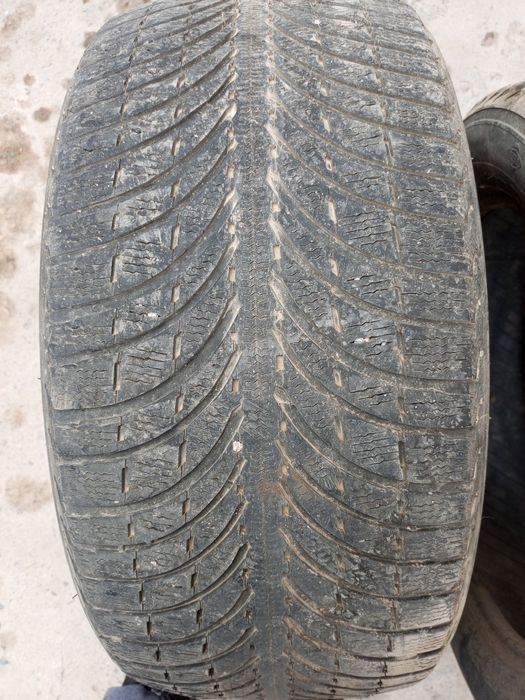 Зимняя резина 2 шту255/50//19