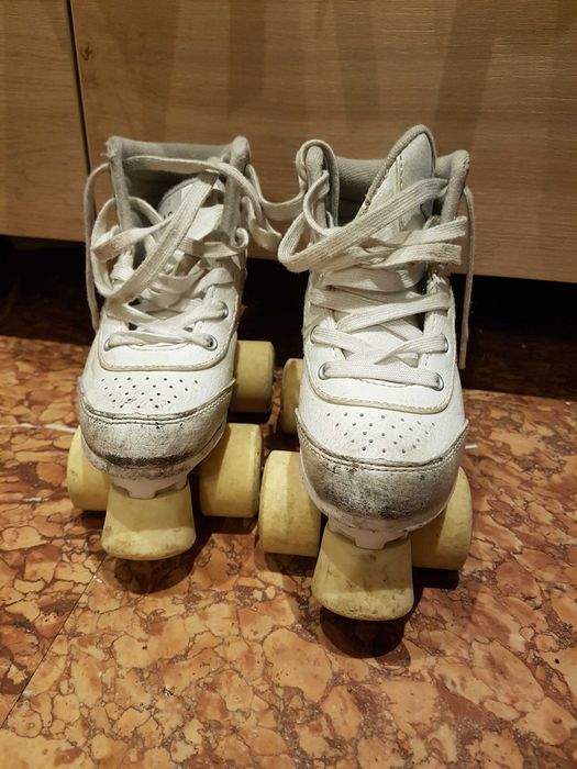 Patine cu rotile  marimea 31