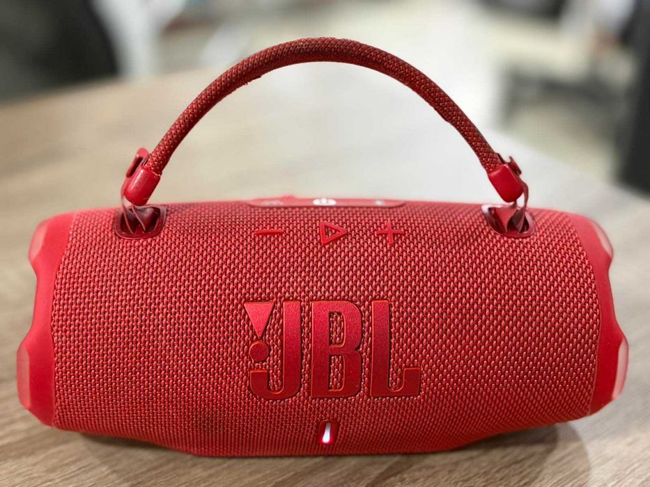 JBL Charge 6 Red
