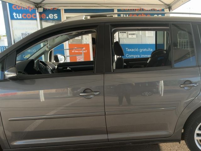 Volkswagen Touran 1.6 TDI Advance 2011
