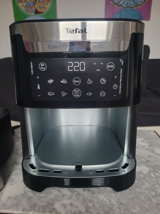 Friteuza cu aer cald Tefal EasyFry & Grill xxl noua cu garanție 2 ani