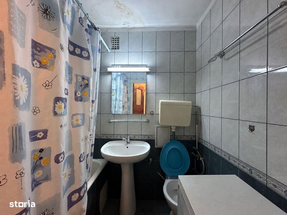 Apartament decomandat cu 3 camere și balcon | zona Brâncoveanu
