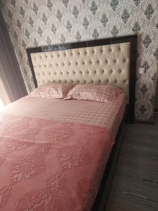 Продается спальная медель в хорошем состоянии