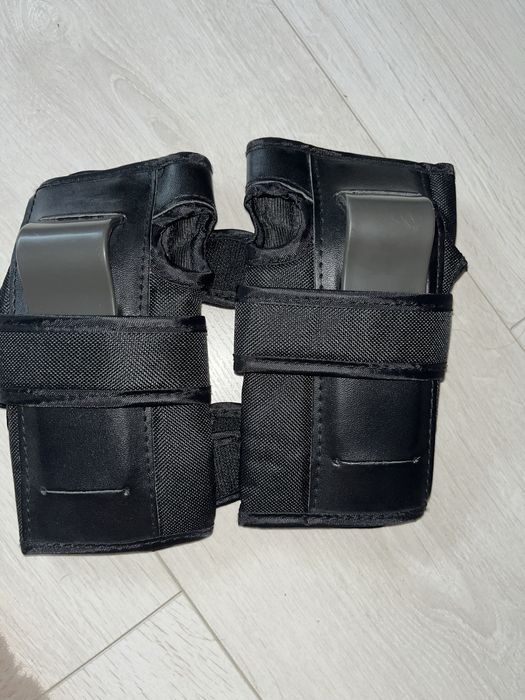 Set protectie cazaturi copii Oxelo