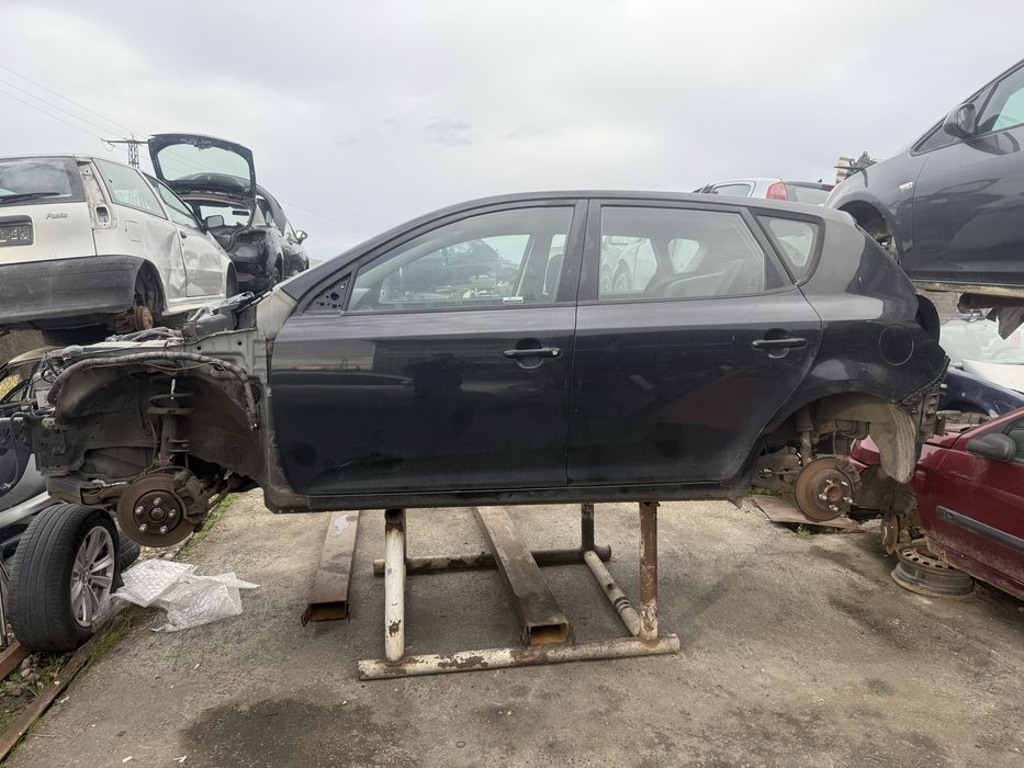 Kia Ceed 1.6 crdi 66 kw 90 hp D4FB Кия Сиид на части!