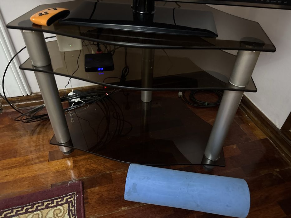 Стеклянный стол из стекла 10мм