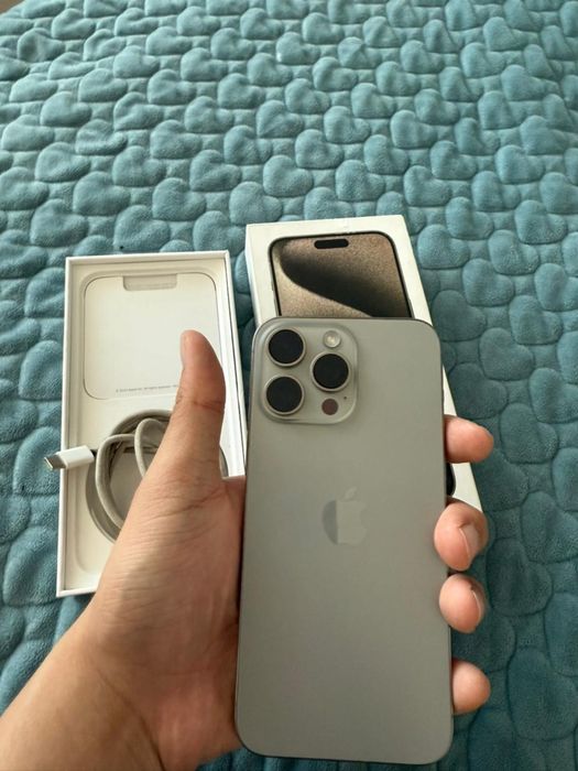 Айфон 15 про мах