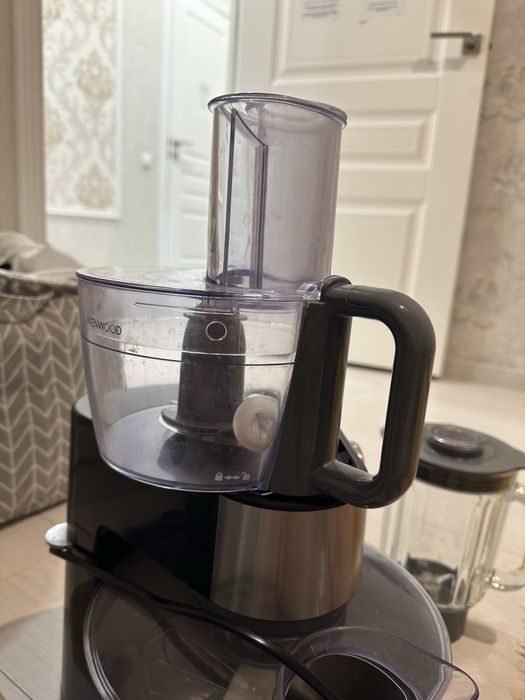 Кухонный комбайн Кенвуд