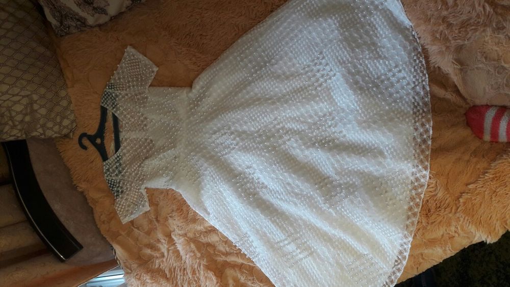 Платье в жемчугах