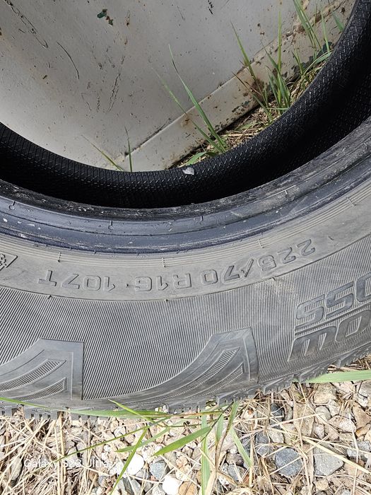 Комплект зимней резины 225/70/16