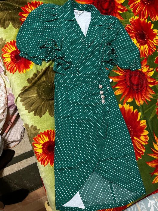 Платье шикарное для дам