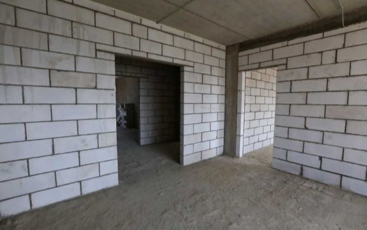 Каменщик кладка кирпича .Сплитерный блок