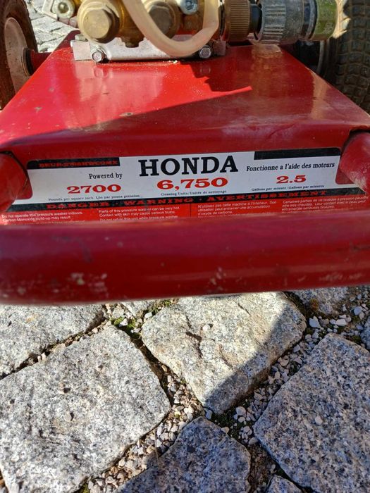 Бензинова водоструйка Хонда