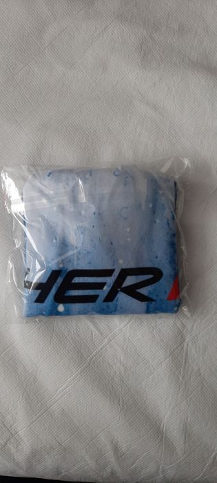 Vand caciula Ski Noua , moale, elastica , calduroasa