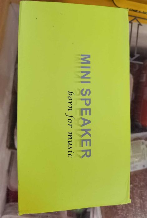 Boxa portabila Bluetooth V6 PRO, Radio FM, autonomie 4 ore, negru