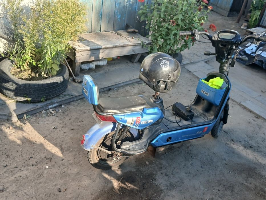 Электроскутер продам