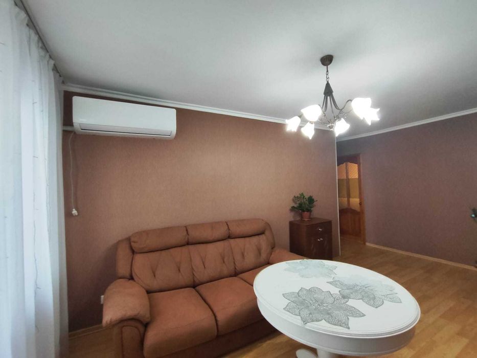 Продам 3 ком квартира РН Центр