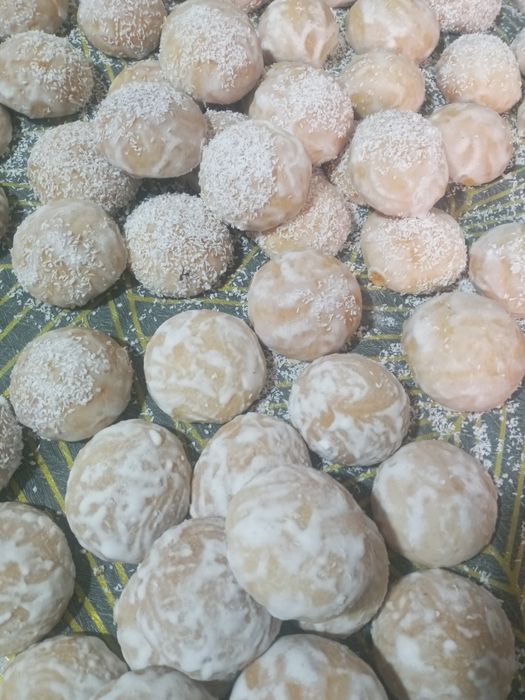 Кандитер махсулотларидан ургатамиз