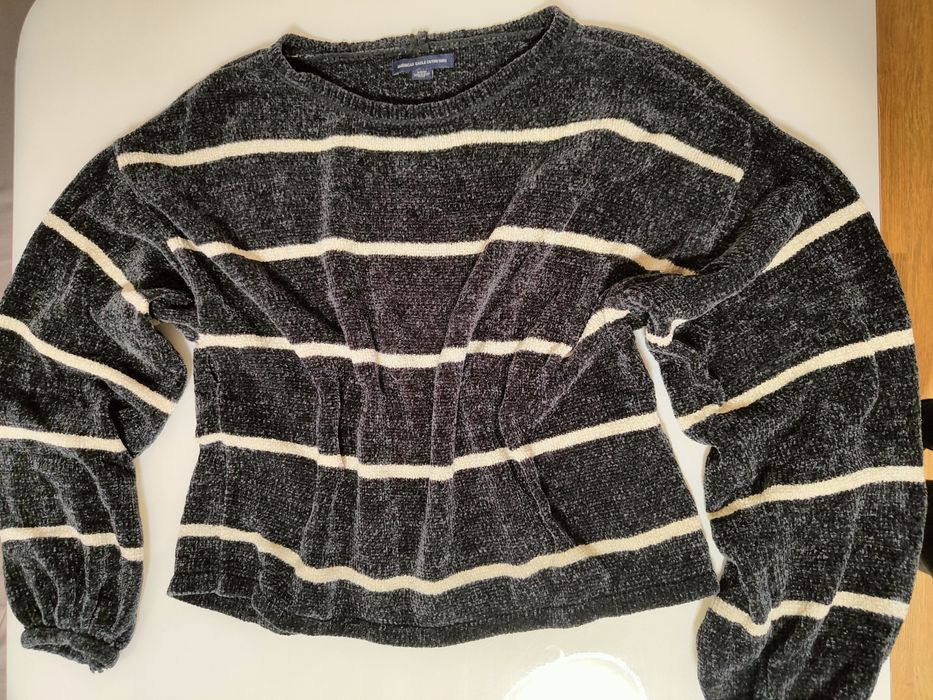 Дамски маркови пуловери