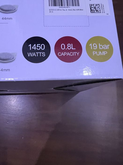 Espressor pe capsule si macinata kotlie nou sigilat