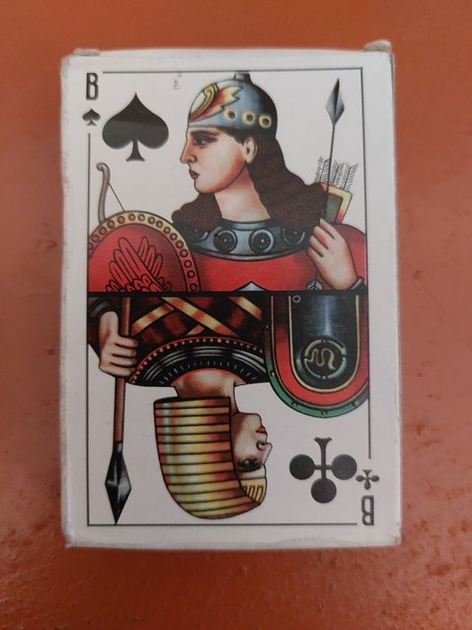 Карты игральные.           .         .