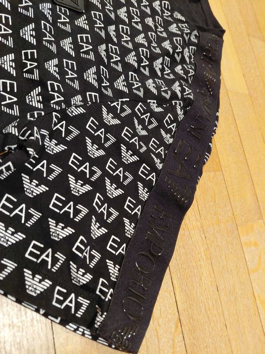 Emporio Armani EA7 мъжка тениска оригинал памучна размер L ПЕРФЕКТНА