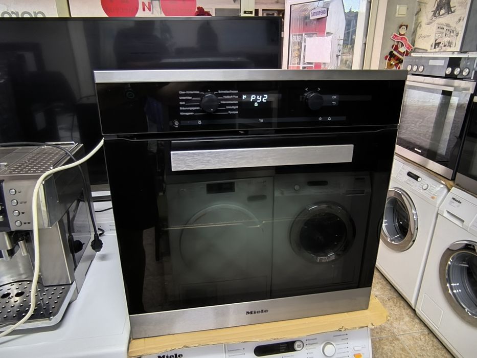 Фурна Miele H6260BP - пиролиза с функция пара.