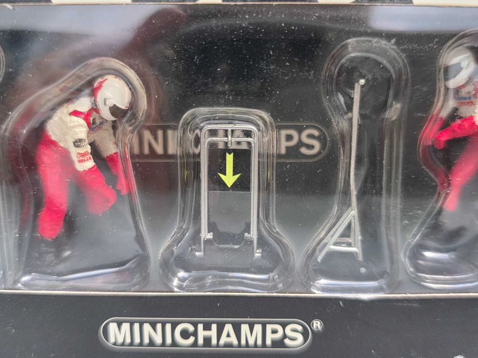 1/43 Minichamps Pit Stop Panasonic Toyota Racing Jack Set Formula 1 Figurine