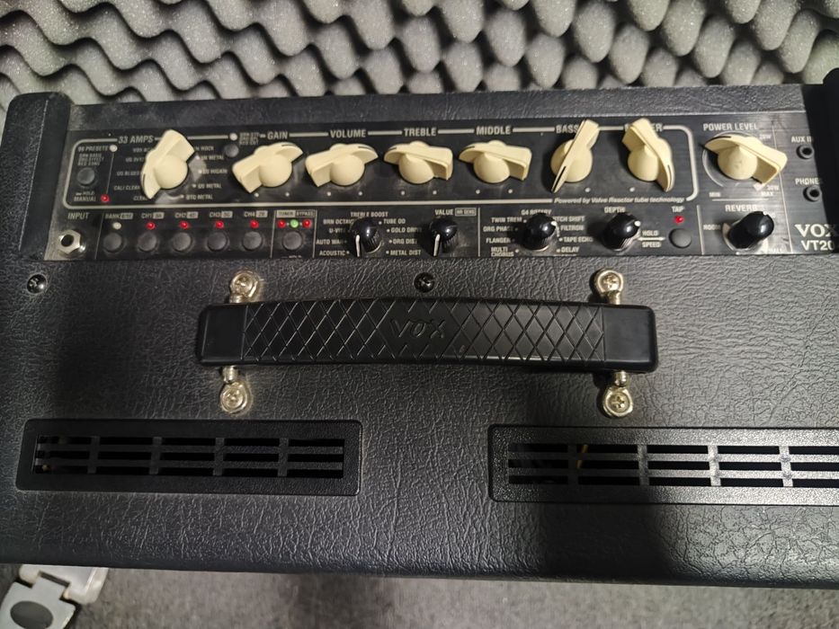Vox VT20 в топ състояние