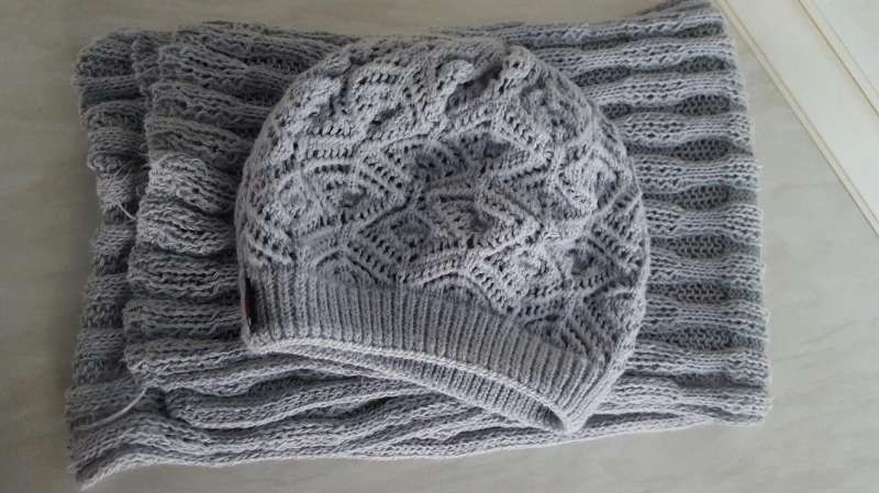 Шапки и шалове за момиче