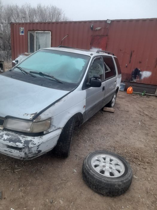 Продам митсубиси спейс вагон