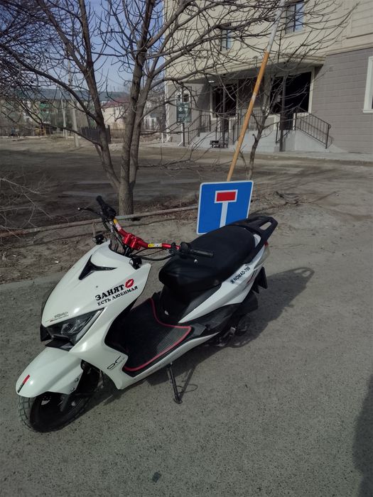 Продам м8 про на учёте