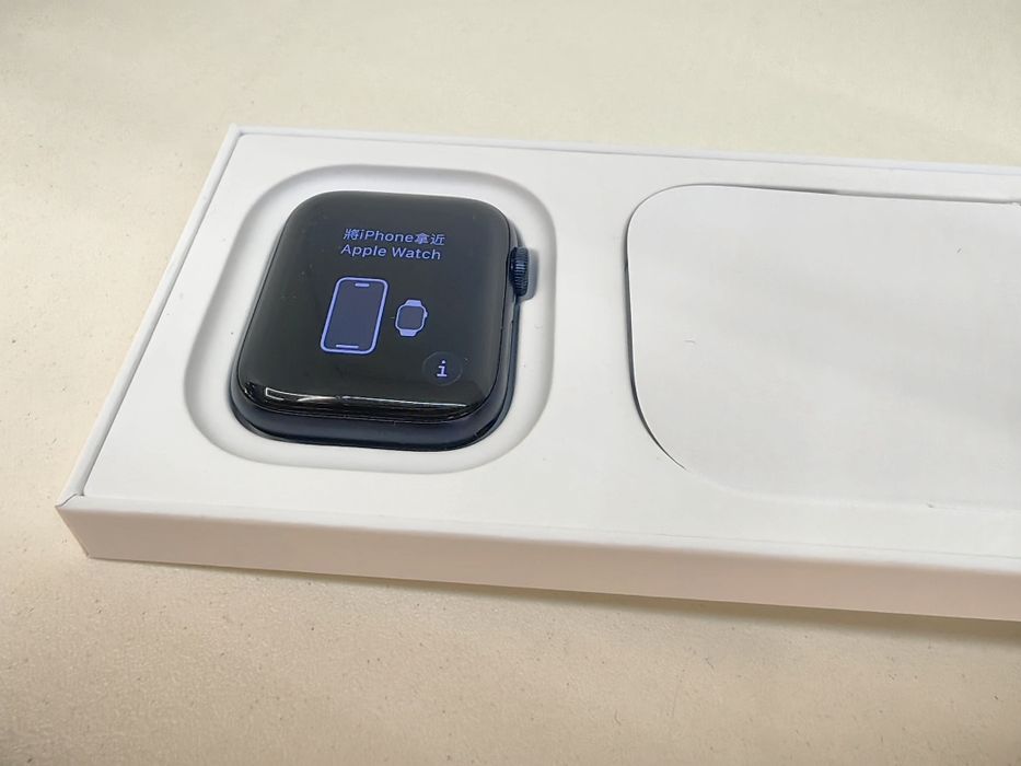 ХБ! Apple Watch SE 3 GPS + Cellular 44mm Midnight Aluminium Case with Midnight Sport Band - S/M  ГАРАНЦИЯ