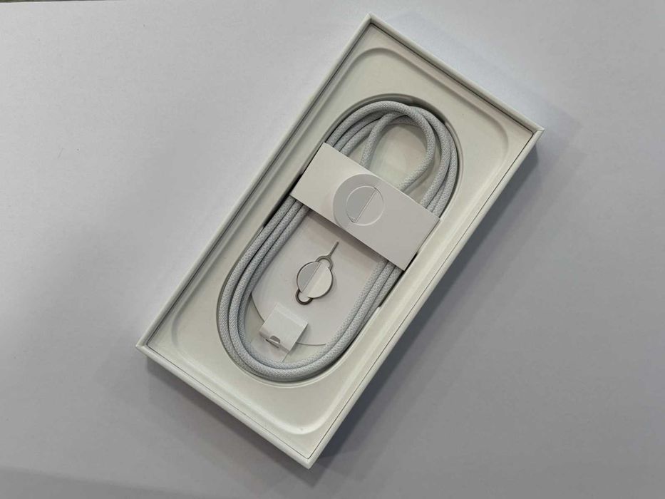 iPhone 16 White 128GB - Гаранция!