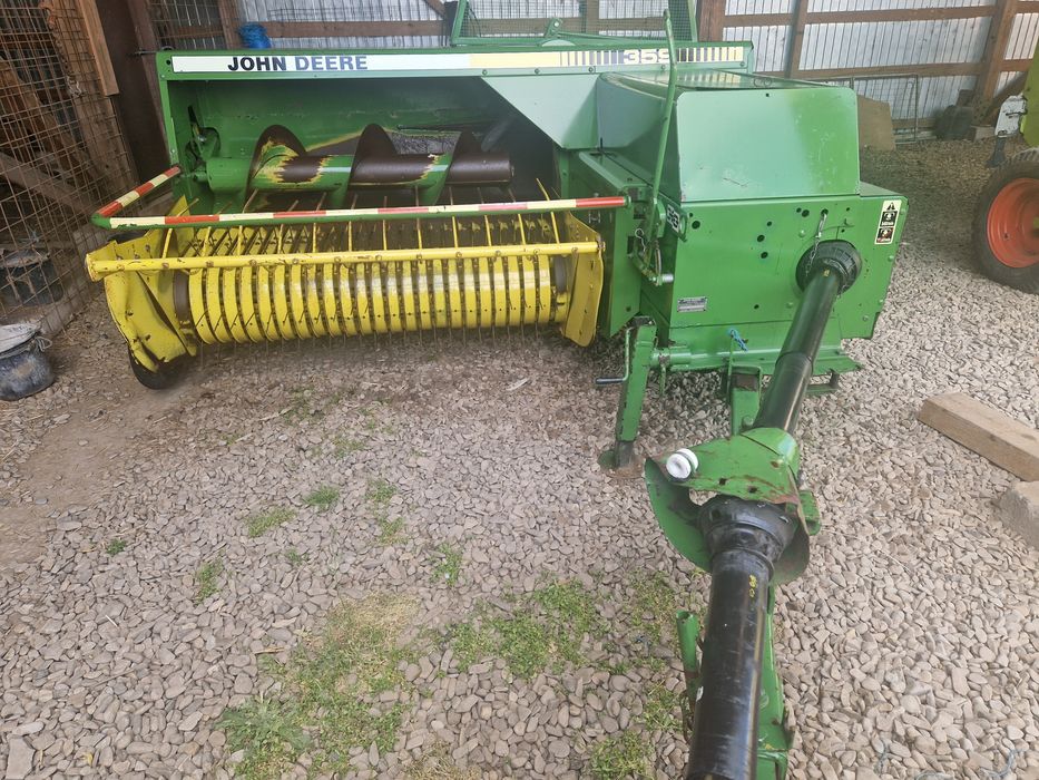 Presă balotiera John Deere 359