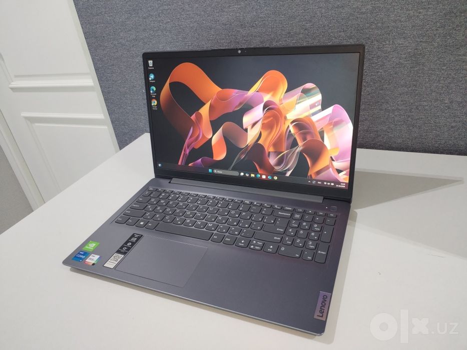 Lenovo IdeaPad 3 15ITL6 (82H8)