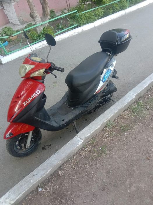 Продам скутер ZUM 50