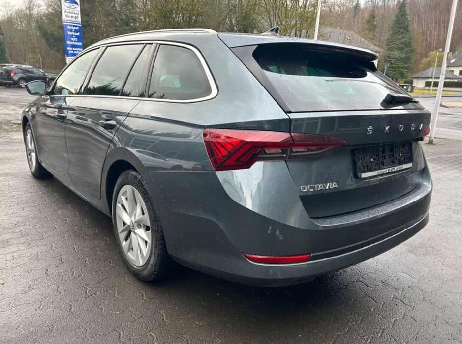 Inchirieri auto - Skoda Octavia 2023 AUTOMATA masini de inchiriat in Bucuresti Sector 6