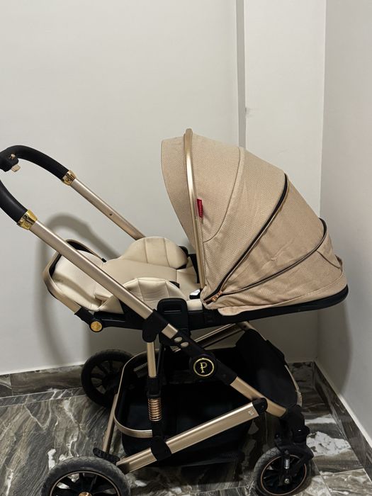 Коляска почти новая