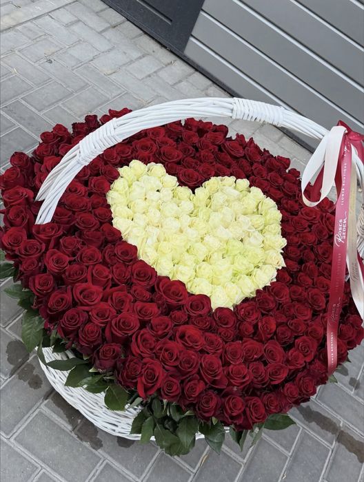 Голландские розы 650тенге