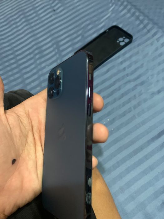 Продам сатам Iphone 12 pro max айфон 12про макс