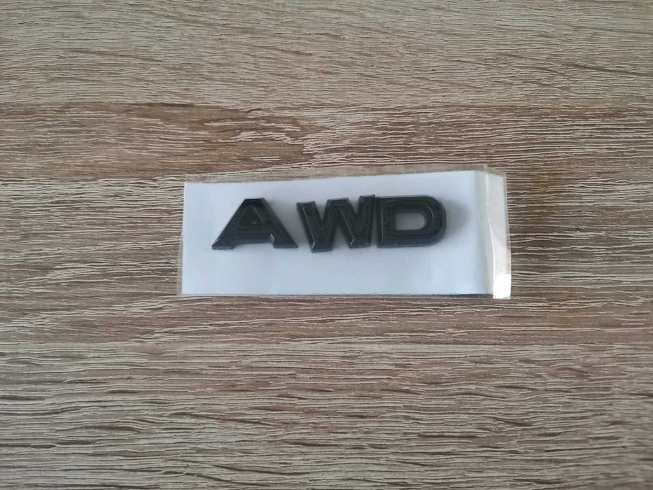 черен надпис Mazda AWD