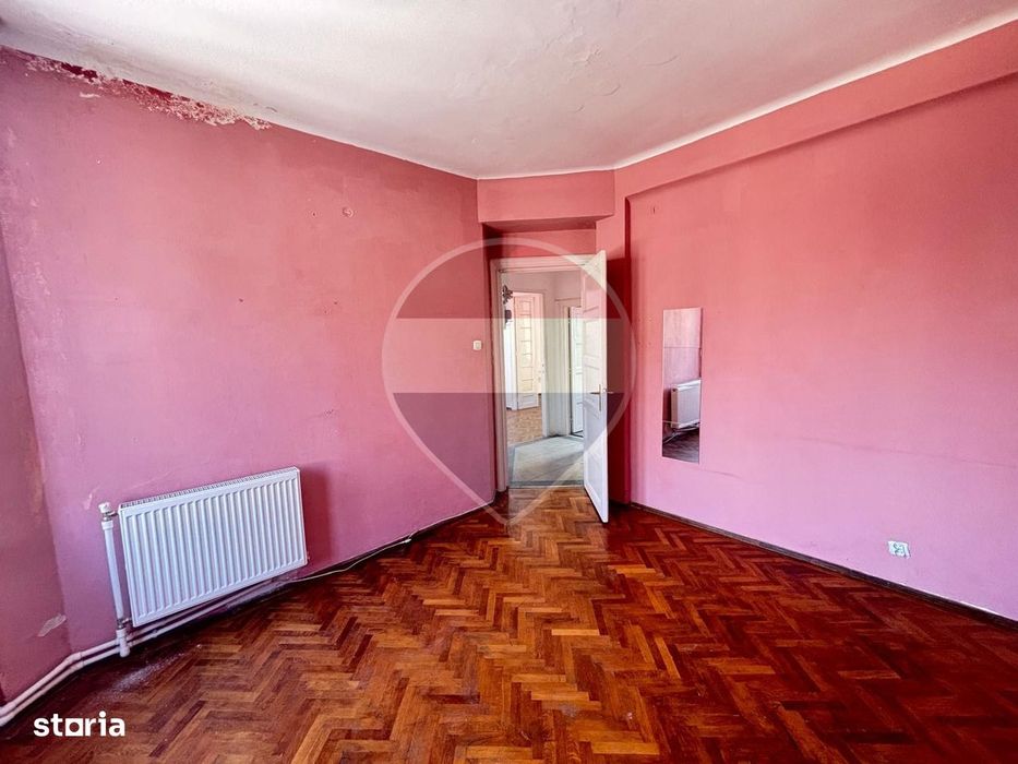 Centrul Istoric București - 3 camere, balcon, 2 boxe, clădire Art Deco