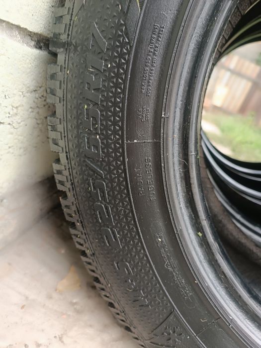 Продам шины зимние