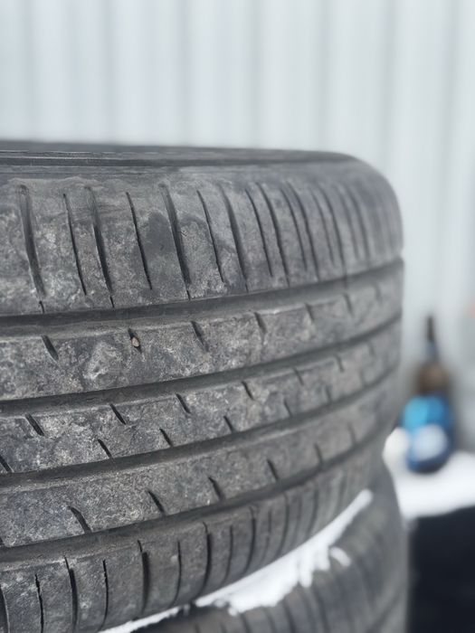 Продается комплект резины