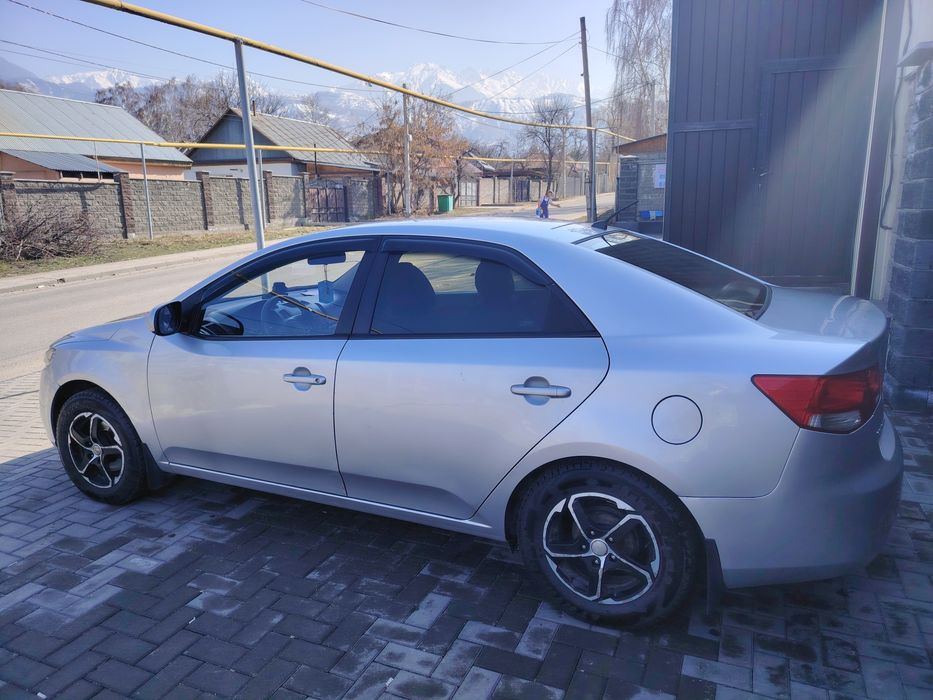 Продаётся Киа серато 2013года