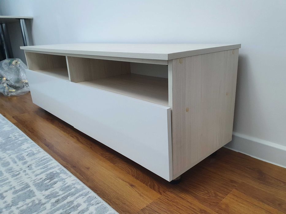 Продам Тумбу под Телевизор