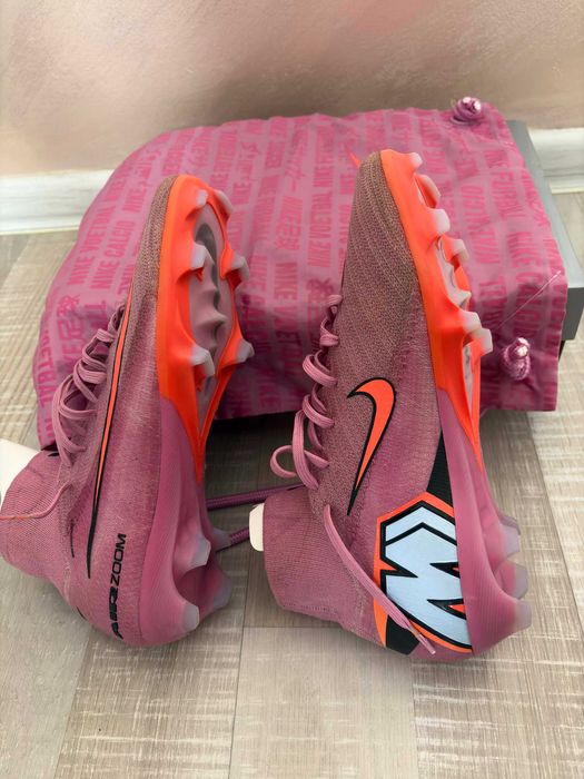 Професионални бутонки Nike