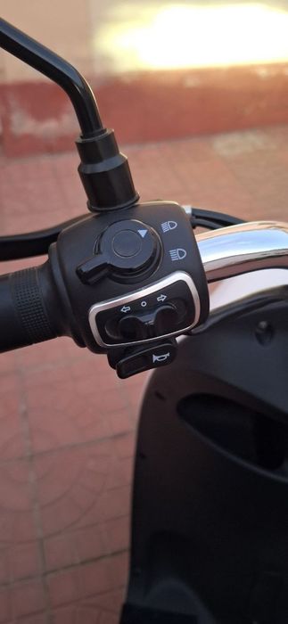 Продам  Скутер электрический YADEA M6